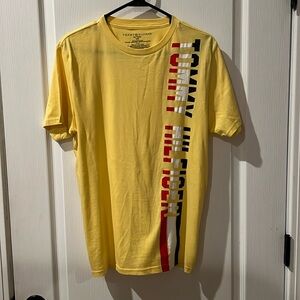 💛Authentic Tommy Hilfiger T-shirt💛